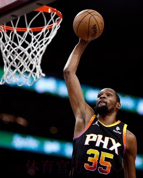 杜兰特进攻被切 兰德尔反击暴扣得手